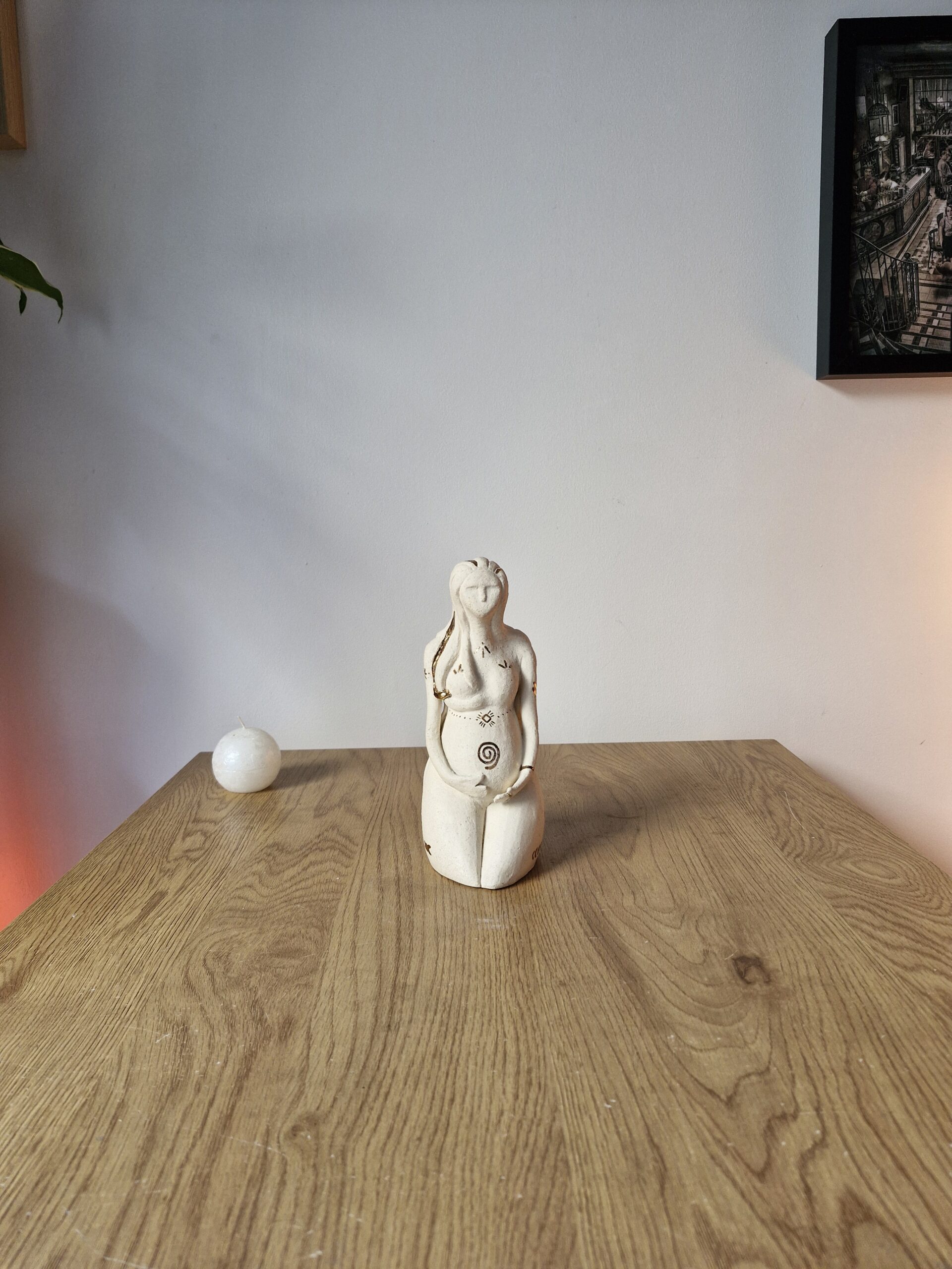 vénus de l'aurore sculpture femme. féminin sacré vénus de l'aurore sculpture femme. féminin sacré