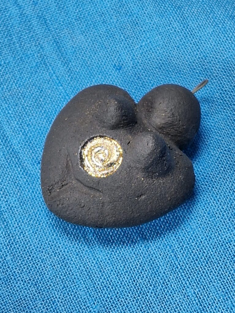 médaillon cœur de vénus – la mystérieuse – bijou féminin sacré