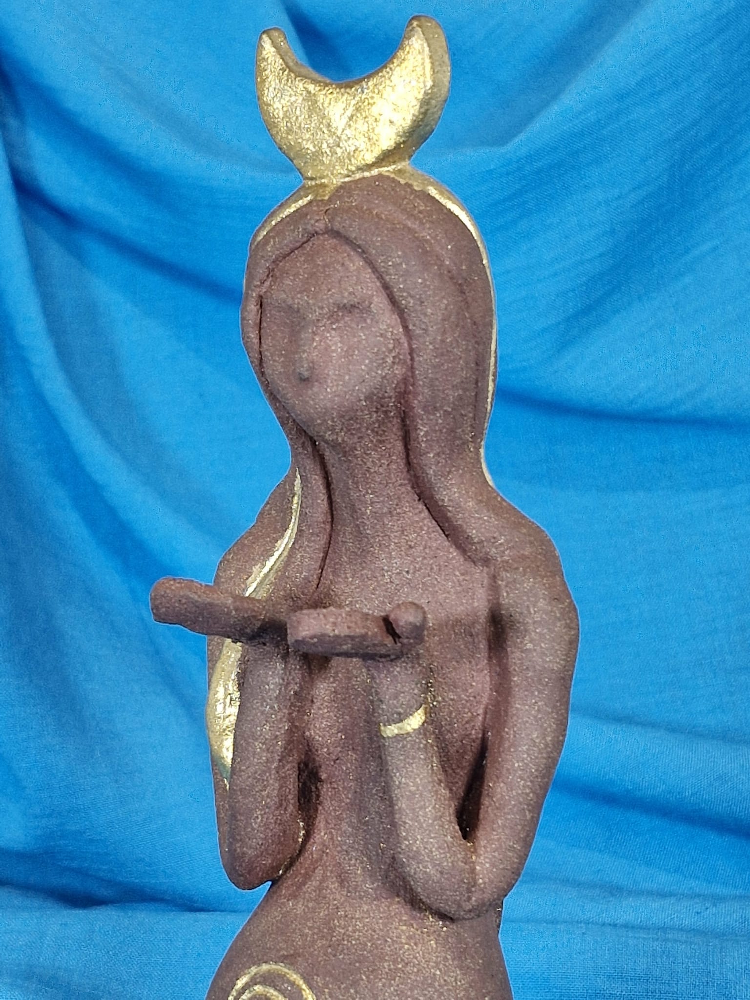 la lune d’or — sculpture femme féminin sacré la lune d’or — sculpture femme féminin sacré