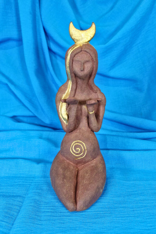 la lune d’or — sculpture femme féminin sacré